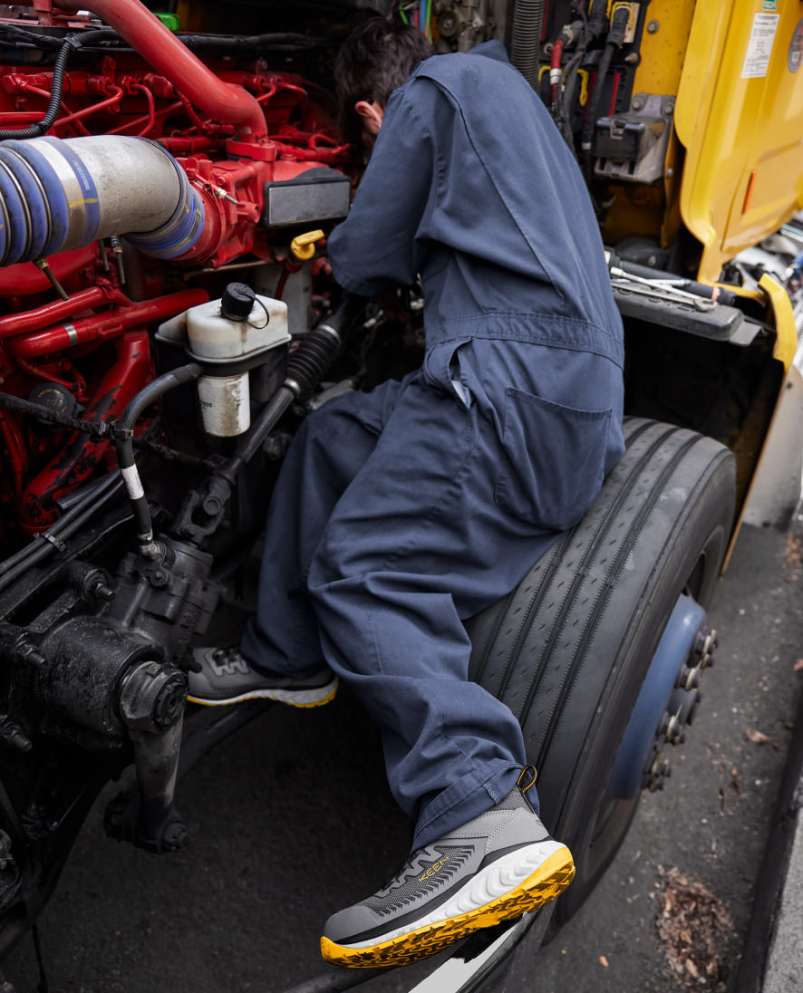 Men's Arvada Mid Work Sneaker (Carbon Toe) | Black/Keen Yellow - Image 8