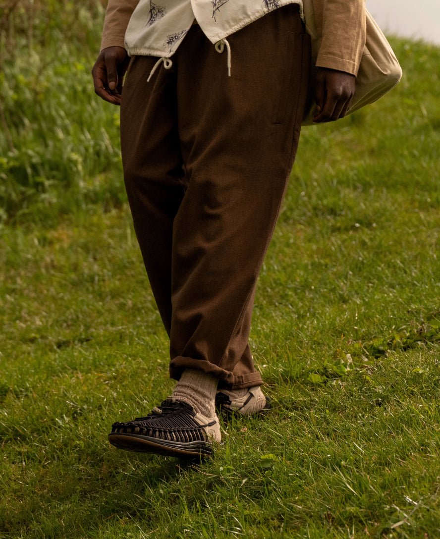 Men's UNEEK Sneaker | Black/Plaza Taupe - Image 8