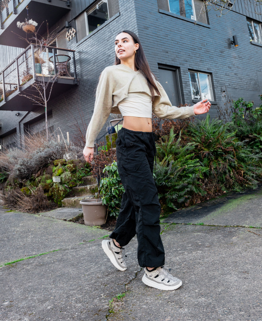 Women's WK450 Walking Sandal | Black/Black - Image 9